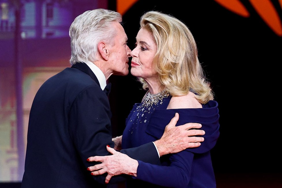 76. ročník Filmového festivalu Cannes: Michael Douglas a Catherine Deneuve