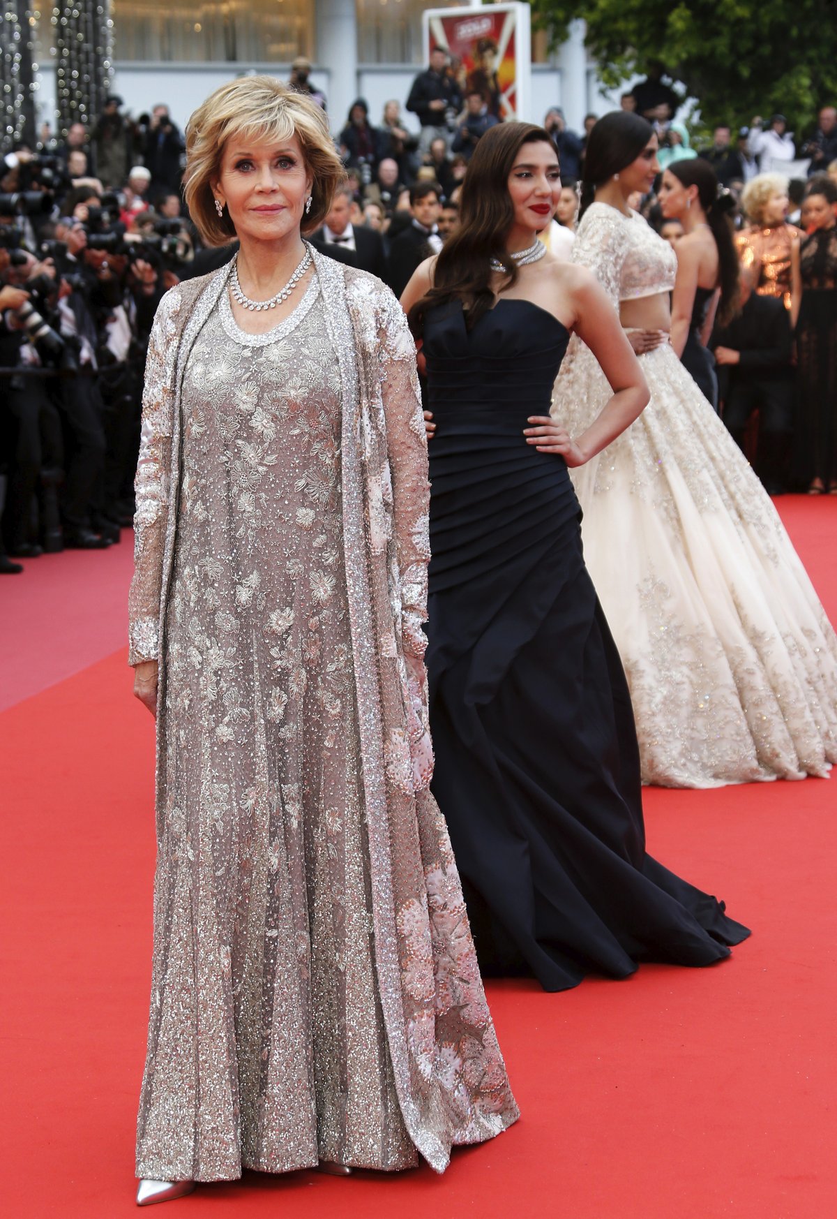 Hvězd v Cannes letos moc není, zato módy je tu habaděj!