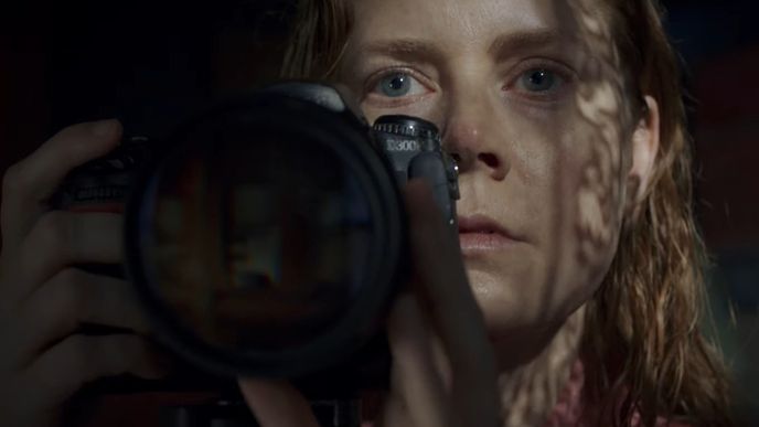 Psychologický thriller Žena v okne uvede Netflix 14. května.