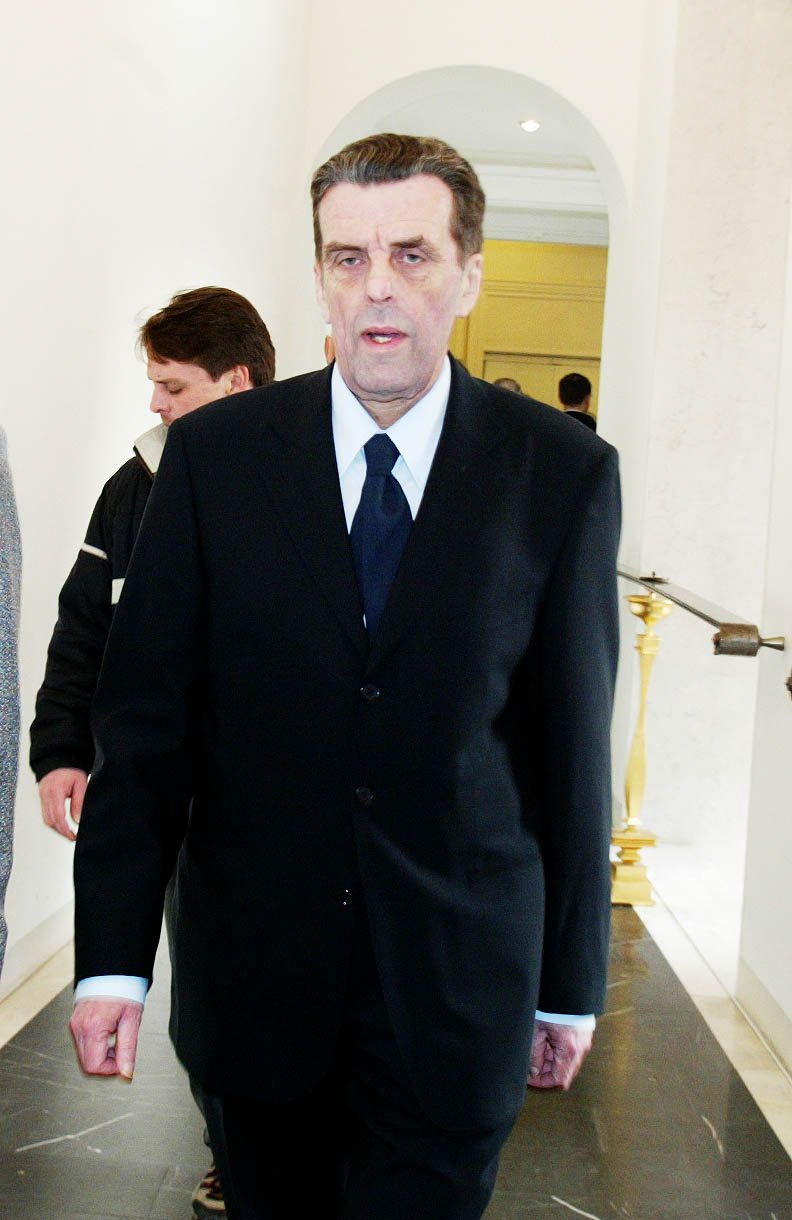 Filozof Jan Sokol byl v únoru 2003 koaličním kandidátem do třetí volby prezidenta České republiky, kde ho v posledním kole těsně porazil Václav Klaus.