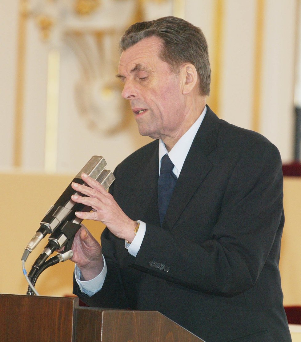 Filozof Jan Sokol byl v únoru 2003 koaličním kandidátem do třetí volby prezidenta České republiky, kde ho v posledním kole těsně porazil Václav Klaus.