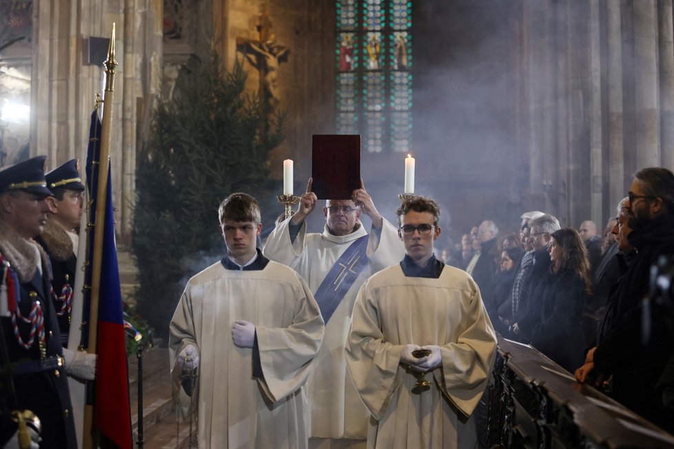 Mše za oběti zla: Bohoslužba v katedrále sv. Víta (23.12.2023)