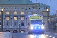 Takhle se pražské nemocnice postaraly o raněné: Průstřely hlavy i hrudníku, řada z postřelených musela na operaci