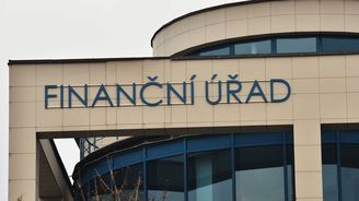 Finanční úřady omezí od pondělí provoz, výjezdy do obcí ruší