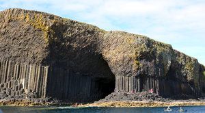 Podivuhodná místa: Fingalova jeskyně