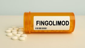 Fingolimod je určen pacientům s roztroušenou sklerózou.