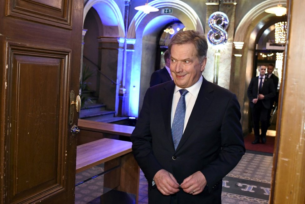 Finský prezident Sauli Niinistö vyhrál volby a zemi povede dalších šest let (28. 1. 2018).