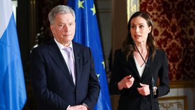 Finská premiérka Sanna Marinová a finský prezident Sauli Niinistö