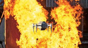 FireDrone: Ohnivzdorný dron pomůže hasičům