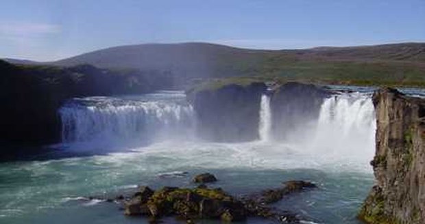 Vodopád Gullfoss je prý nejkrásnější na Islandu.