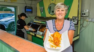 Rána pro Fish & Chips. Brexit může Brity ochudit o nabídku tresek 