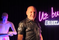 Podcast: Anál je jako jeskyně, říká Master Drex. Odhalil, jak se dělá fisting