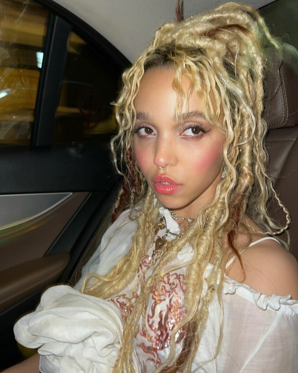 FKA twigs