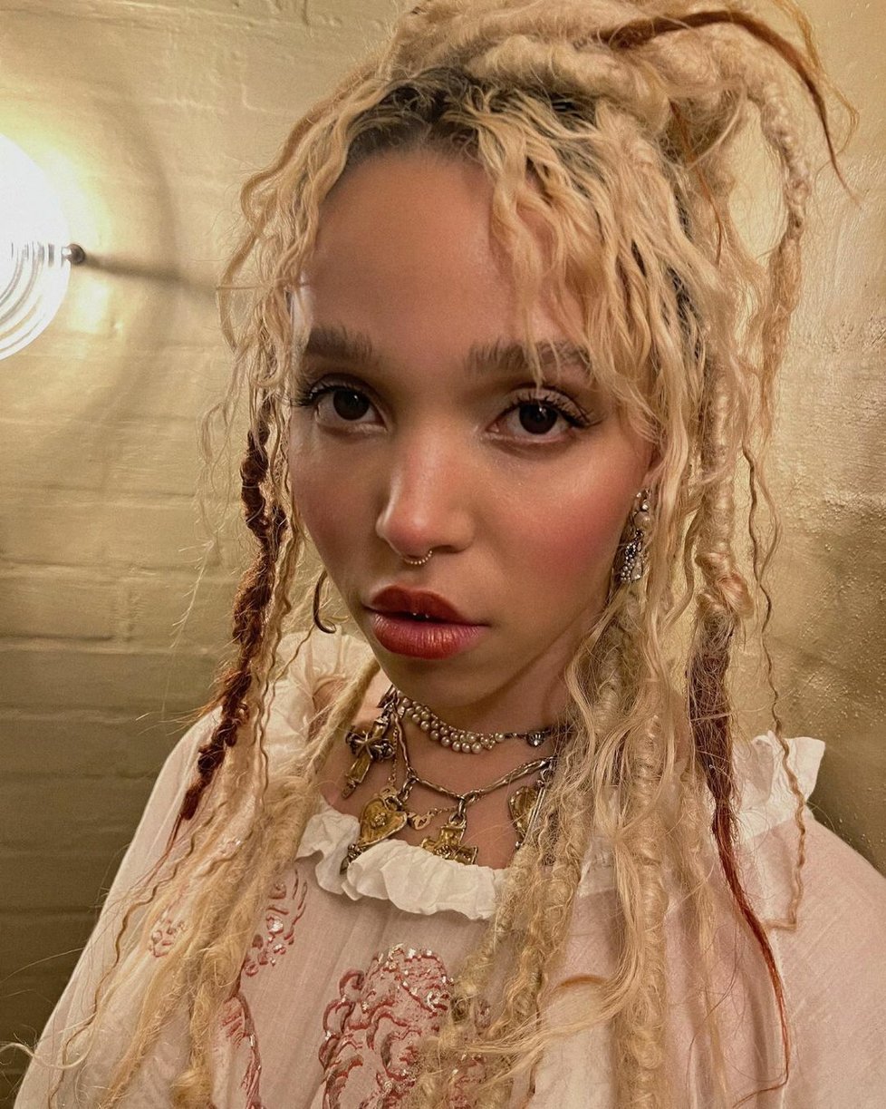 FKA twigs