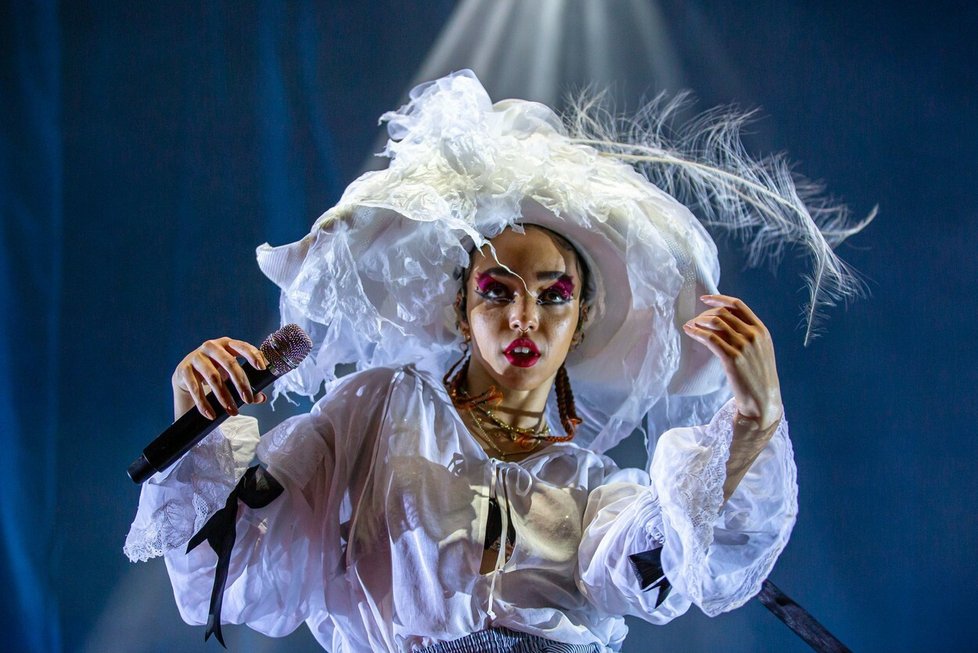 FKA twigs