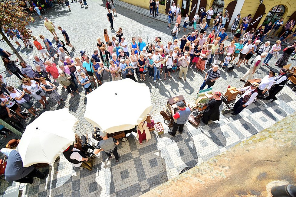 Na jednodenním festivalu „Flašinet žije!“ se potkali flašinetáři z Čech, Německa, Slovenska, Rakouska, Švýcarska, Polska a Francie.