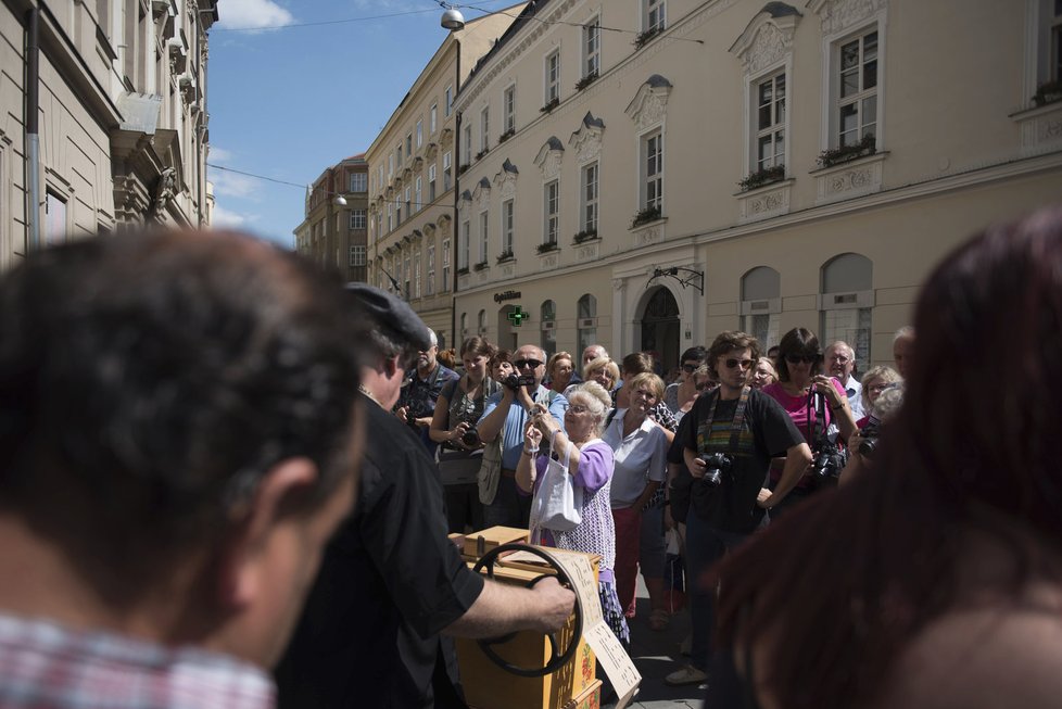 O pozornost flašinetáři bojovat nemuseli, akce přilákala davy.