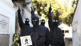 Militanti z Korsiky varují islamisty: Něco zkusíte a nebudeme si brát servítky.
