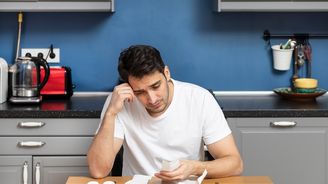 Ženete se do finančních problémů? Bacha na tyhle signály Ženete se do finančních problémů? Bacha na tyhle signály