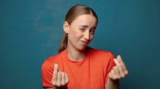 Šokuje vás, kolik Čechů nevychází s výplatou. Patříte mezi ně? Šokuje vás, kolik Čechů nevychází s výplatou. Patříte mezi ně?