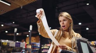 Tuhle chybu dělá většina Čechů. Ztrácí tisíce Kč zbytečně Tuhle chybu dělá většina Čechů. Ztrácí tisíce Kč zbytečně