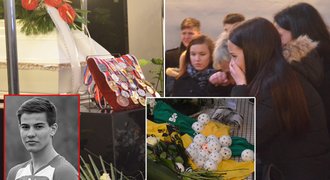 Pohřeb talentovaného florbalisty Šelmeciho (†17): Sbohem, Radime!