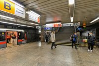 O víkendu nepojede metro mezi Hlavním nádražím a Vltavskou: DPP musí vyměnit stropní desky na Florenci