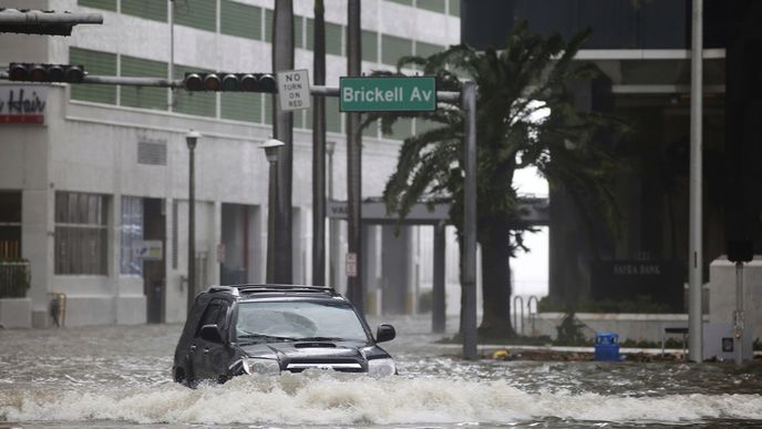 Hurikán Irma udeřil na USA