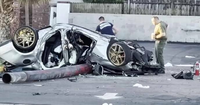 Tři kluci ukradli luxusní Maserati a vyjeli si na projížďku, která skončila tragicky. Patnáctiletý chlapec zemřel.