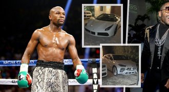 Rozmařilost slavného boxera: Mayweather si koupil luxusní auto na každý den v týdnu! Rozmařilost slavného boxera: Mayweather si koupil luxusní auto na každý den v týdnu!