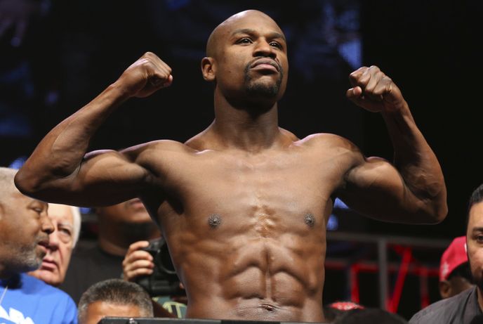 Slavný boxer stále řádí jako puberťák Slavný boxer stále řádí jako puberťák