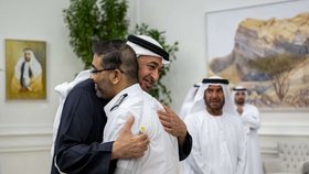 Emiráty vyznamenaly pilota flydubai! Po útoku sekerou v kokpitu zachránil 172 lidí