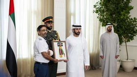 Emiráty vyznamenaly pilota flydubai! Po útoku sekerou v kokpitu zachránil 172 lidí