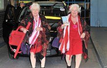Prostitutky-dvojčata (70): Po 50 letech těžké dřiny jdou do důchodu!