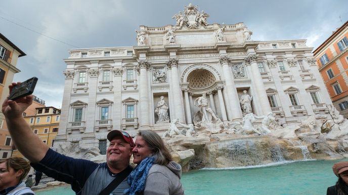 V oblíbených evropských destinacích přibývají nové poplatky pro návštěvníky. V oblíbených evropských destinacích přibývají nové poplatky pro návštěvníky.