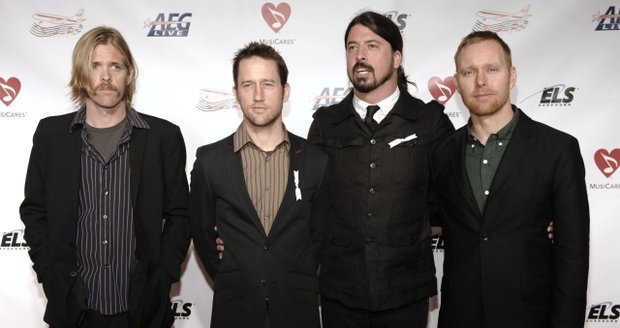 Kapela Foo Fighters - zleva: Taylor Hawkins, Chris Shiflett, Dave Grohl a Nate Mendel