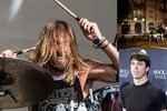Talyor Hawkins, bubeník kapely Foo Fighters byl nalezen mrtvý v hotelové pokoji.