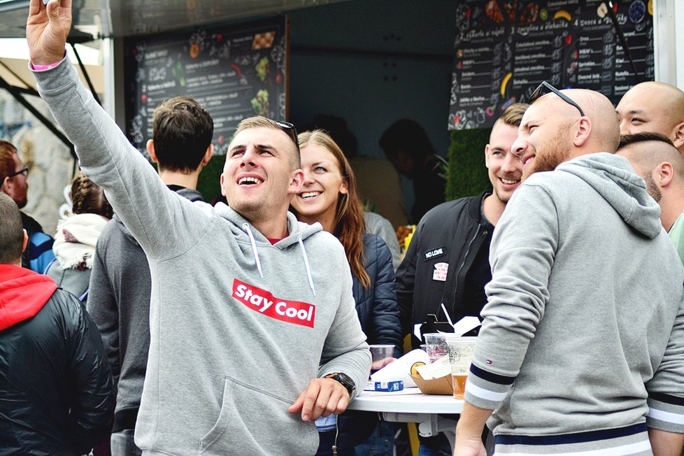 Food Truck festival přilákal stovky Pražanů.