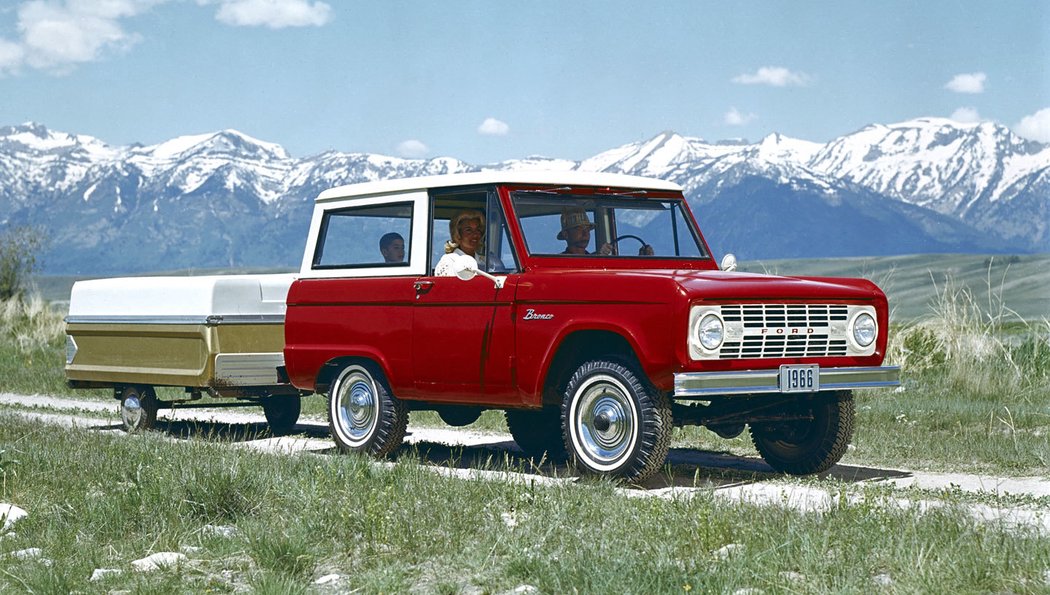 Ford Bronco Wagon (1966)