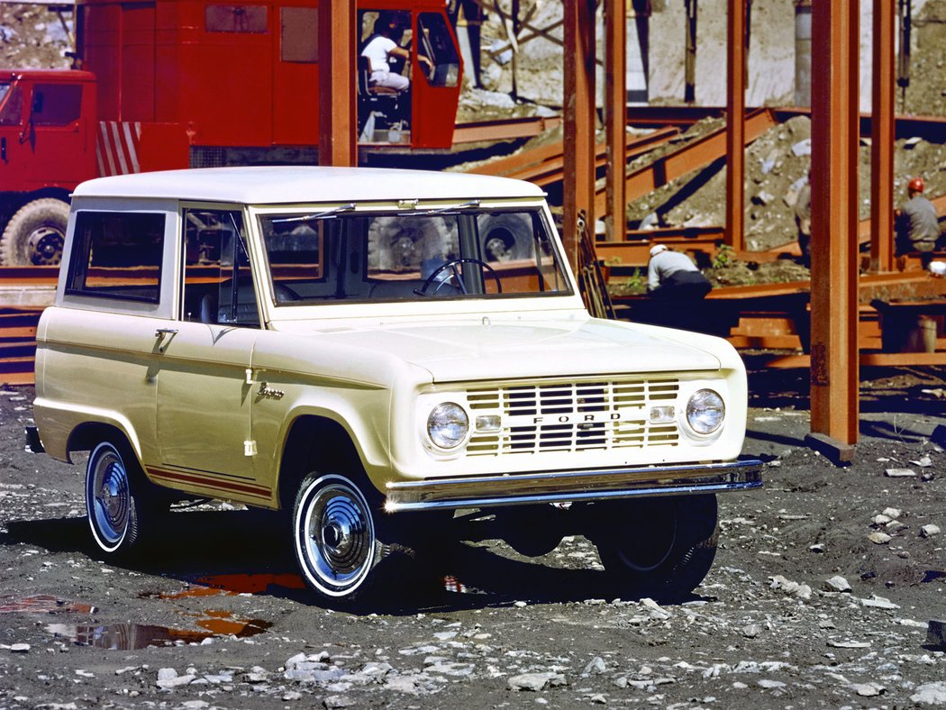 Ford Bronco Wagon (1966)