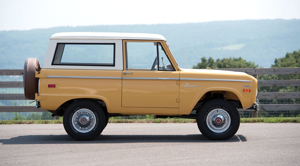 Ford Bronco Wagon (1973)