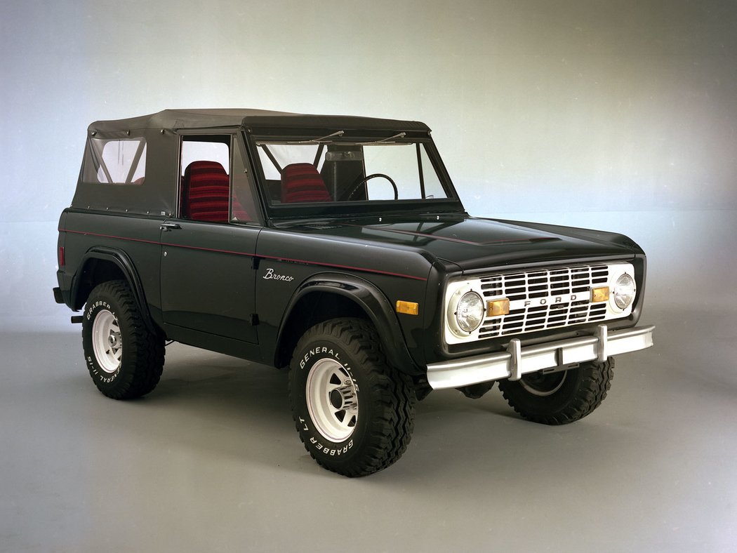 Ford Bronco Wagon (1977)