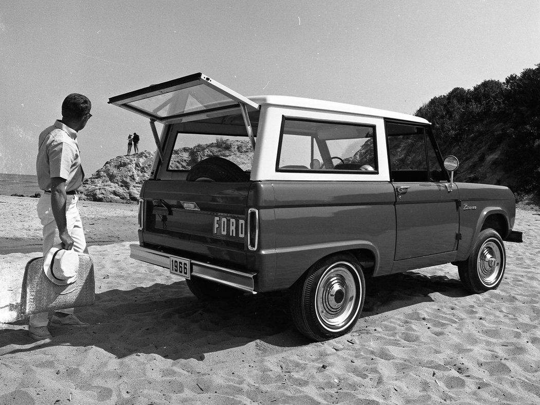 Ford Bronco (1966)