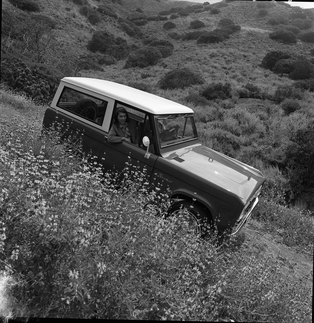 1966 Ford Bronco Offroad