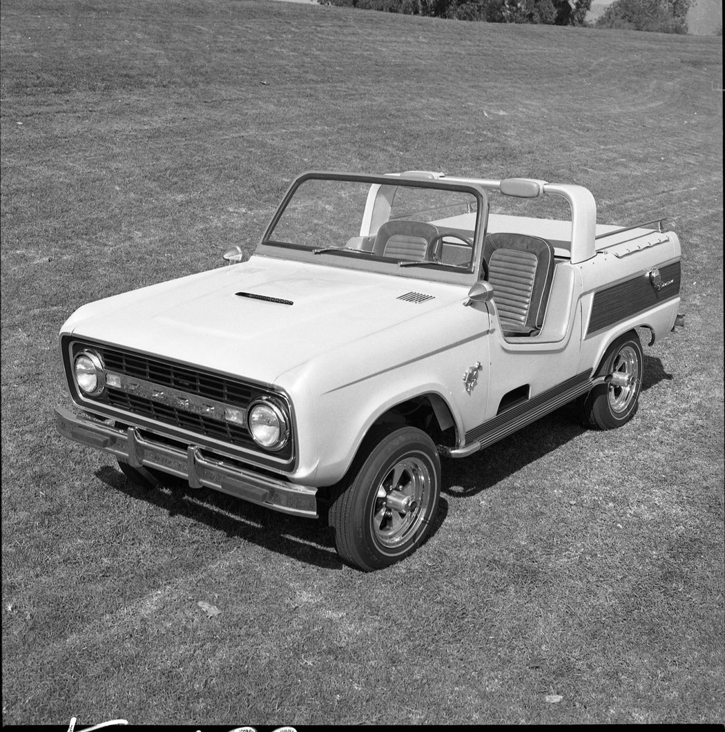 1966 Ford Bronco Offroad