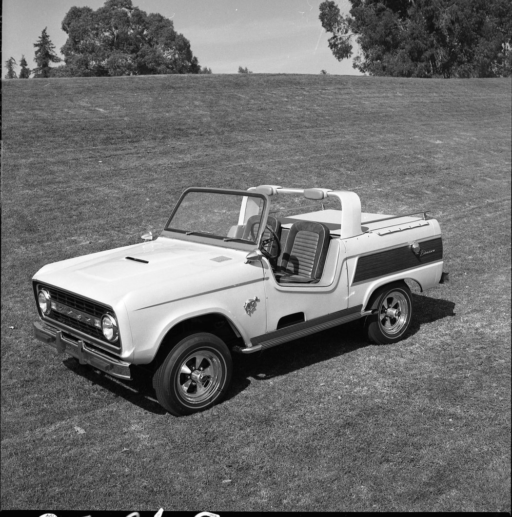 1966 Ford Bronco Offroad