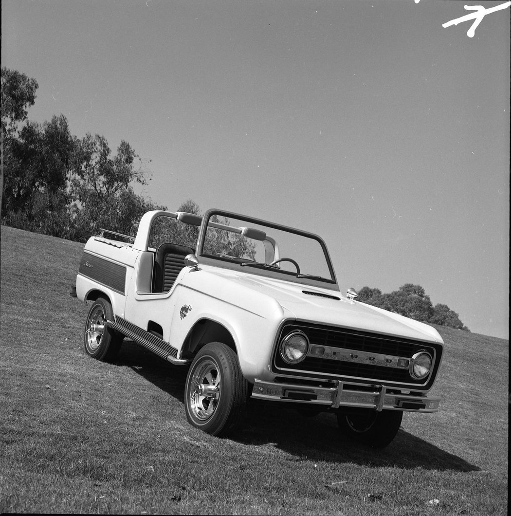 1966 Ford Bronco Offroad
