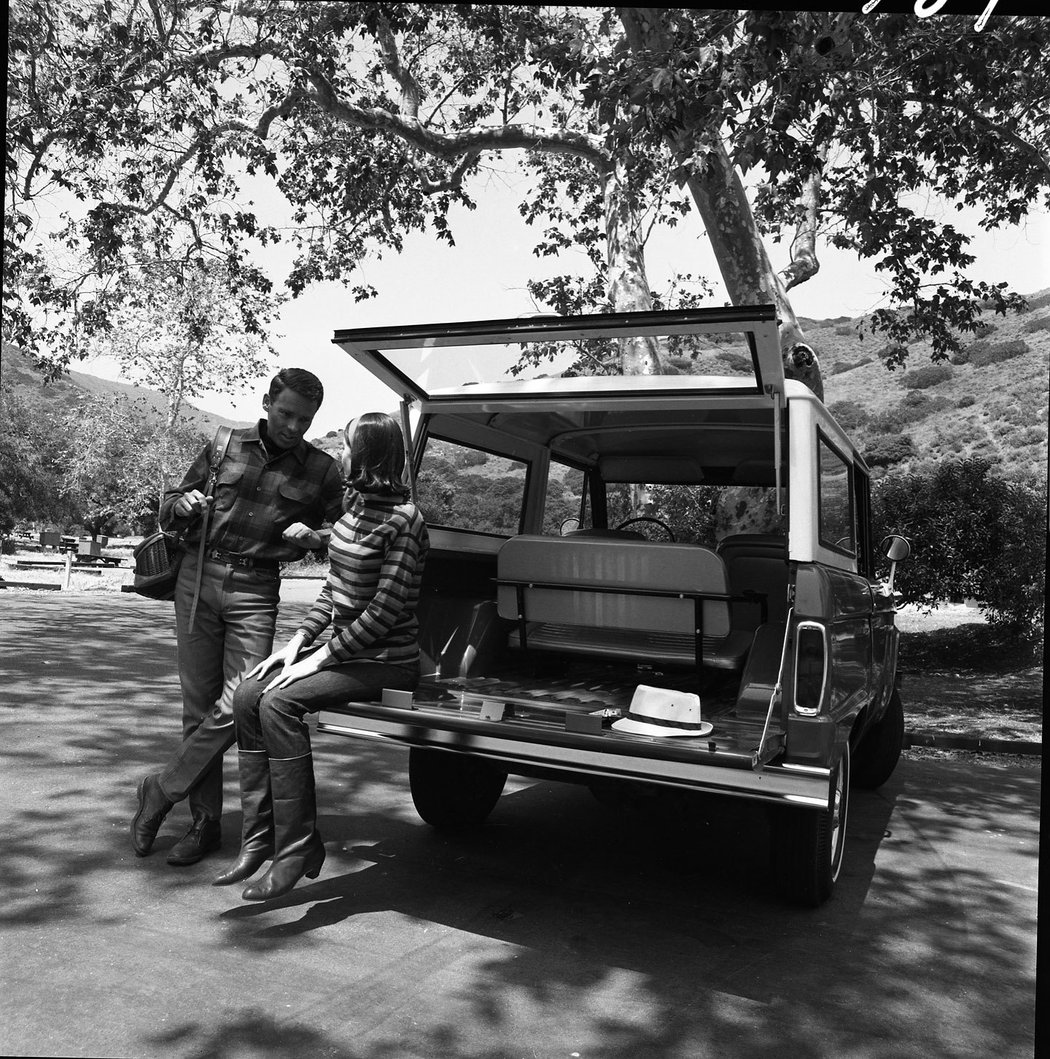 1966 Ford Bronco Offroad