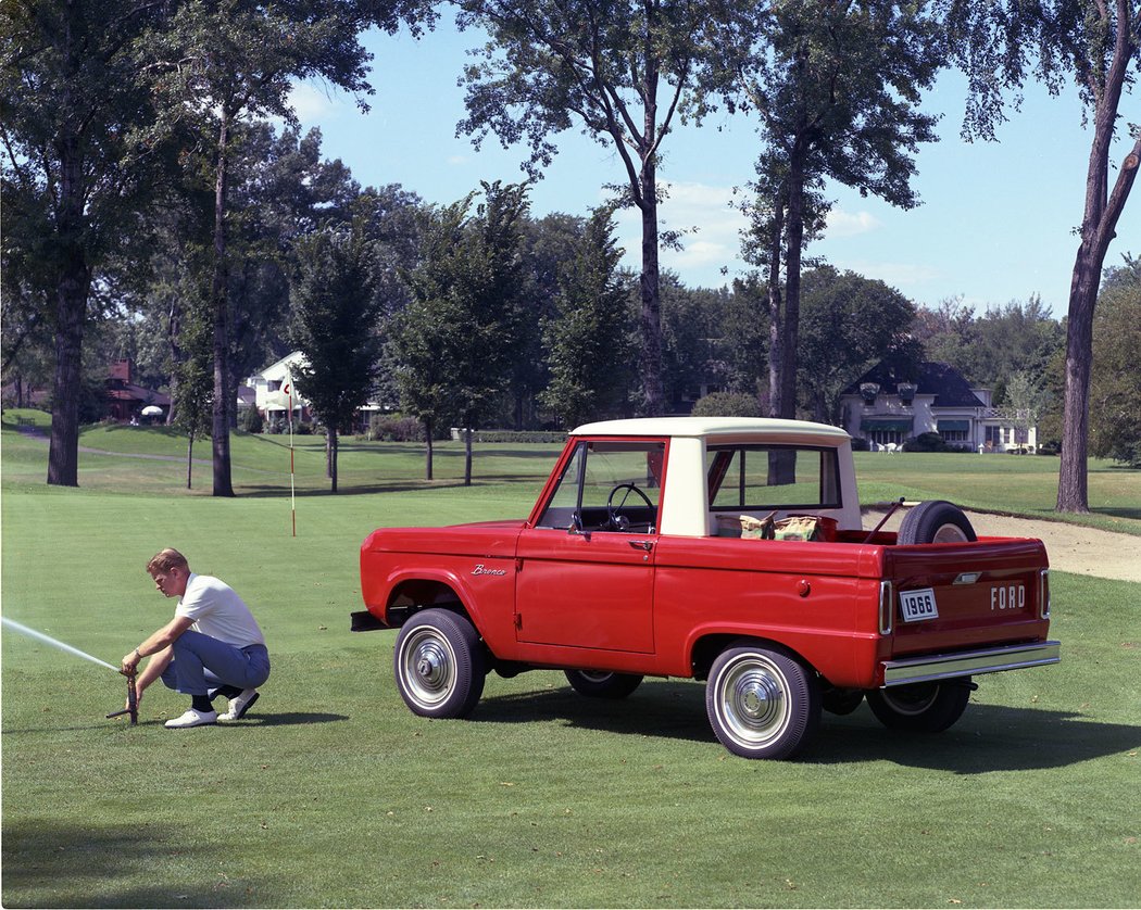 1966 Ford Bronco Offroad