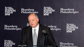 Generální ředitel Fordu Jim Hackett promluvil na fóru Bloomberg Global Business v New Yorku.